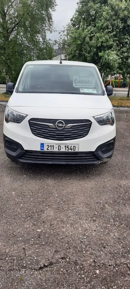 Opel Combo 2021 - Image 2