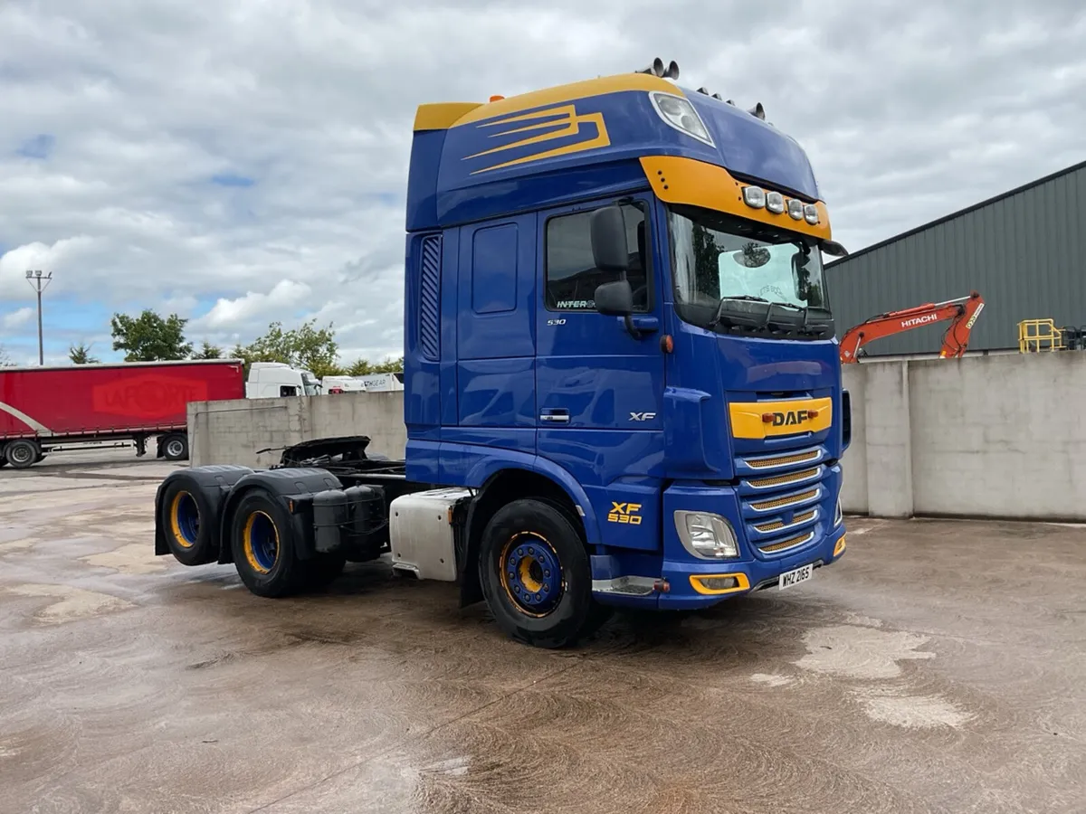 2019 DAF XF530 6x2 Twin Wheel Tag Axle - Image 1