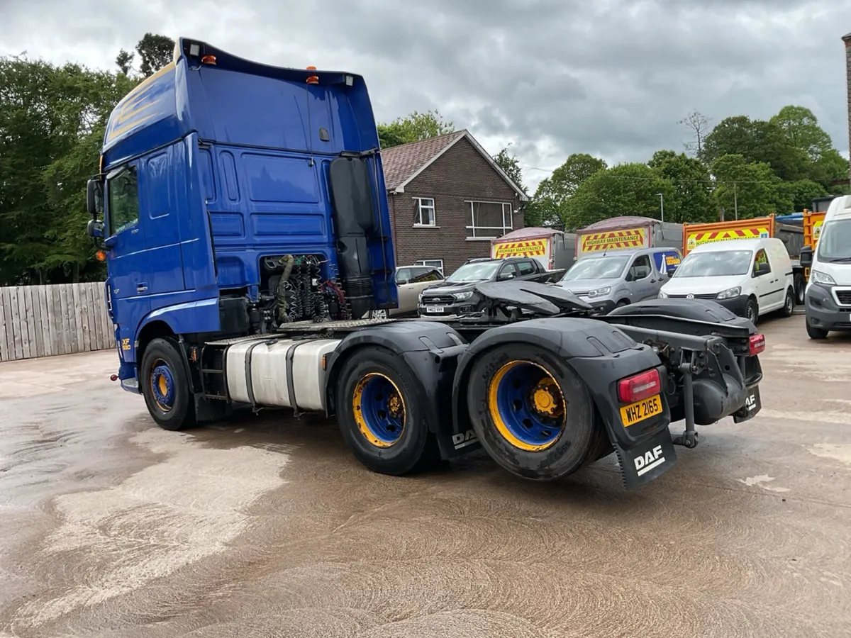 2019 DAF XF530 6x2 Twin Wheel Tag Axle - Image 4