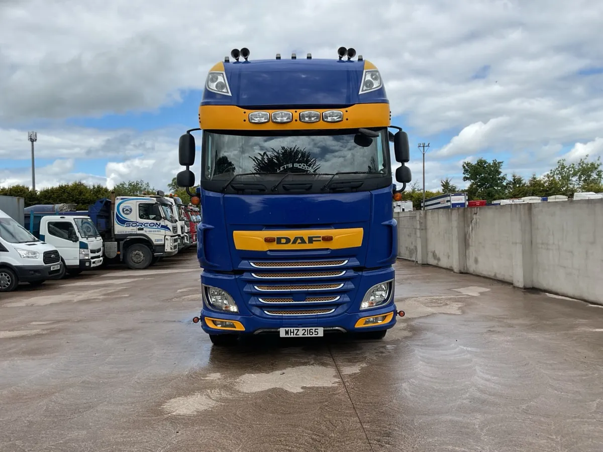 2019 DAF XF530 6x2 Twin Wheel Tag Axle - Image 2