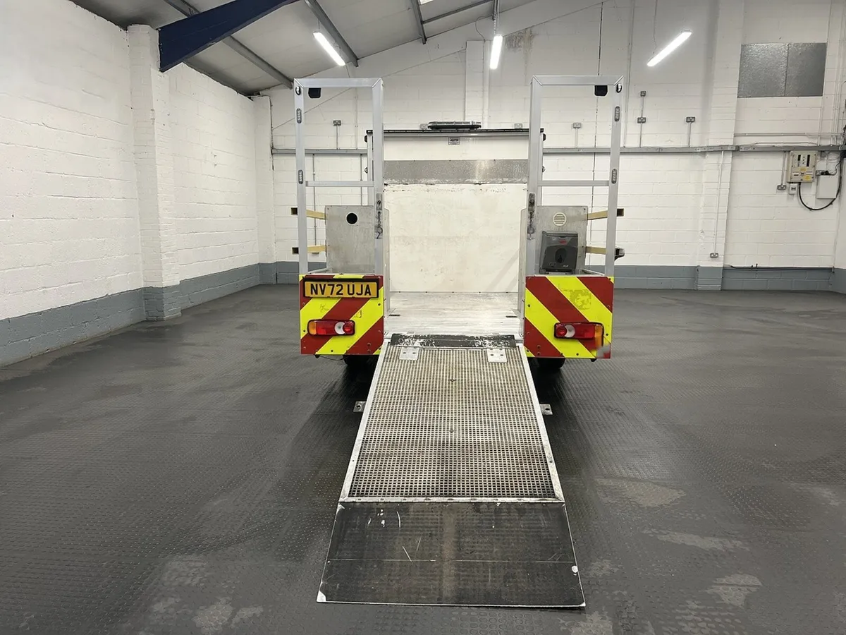 2023 Peugeot Boxer Dropside Van - Image 3