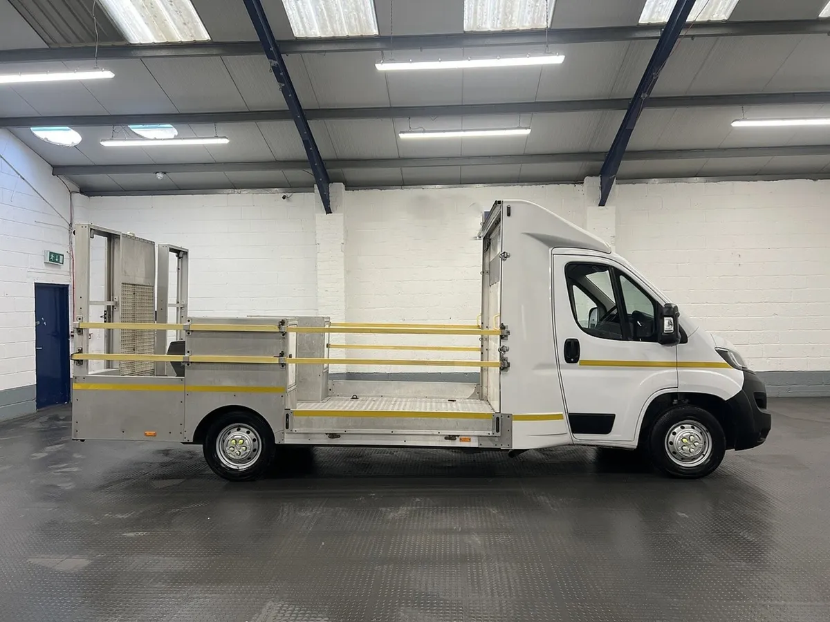 2023 Peugeot Boxer Dropside Van - Image 1