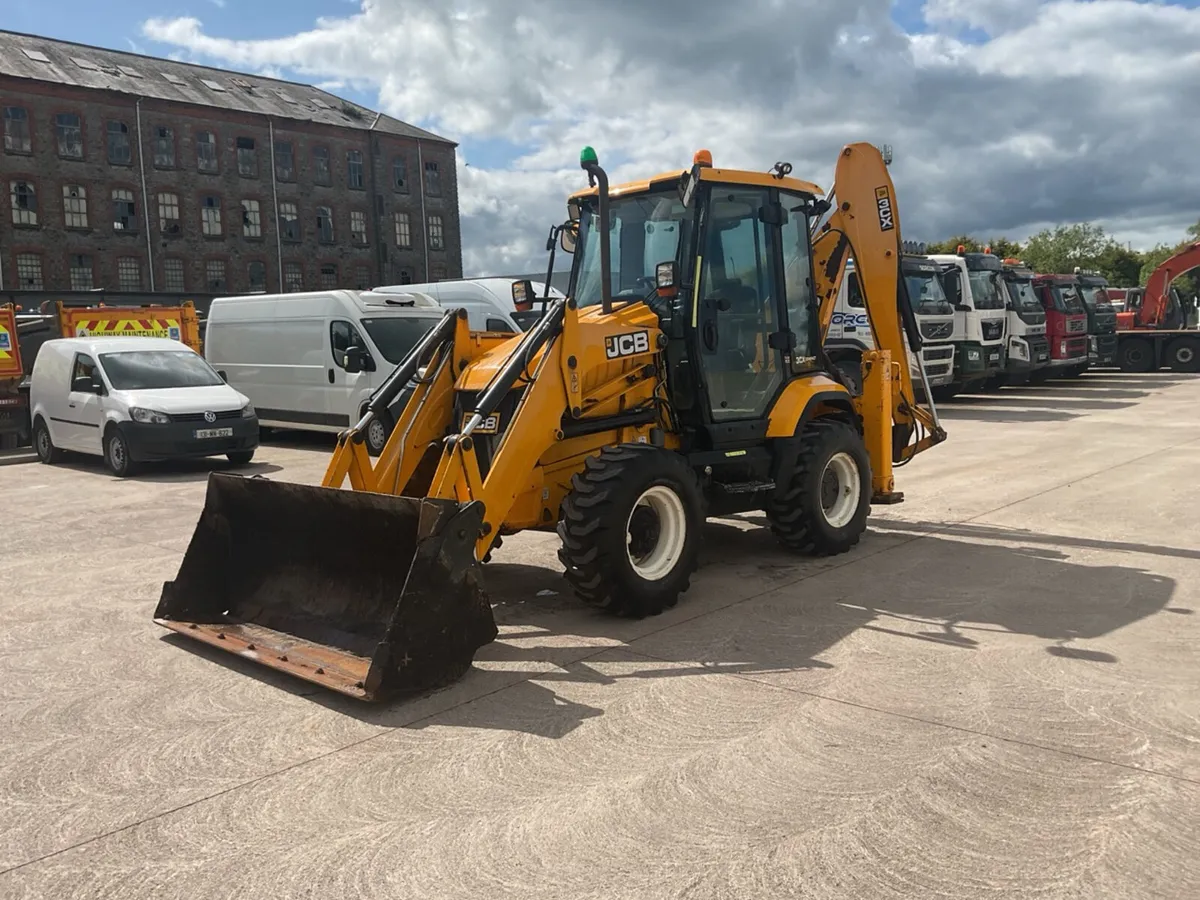 2016 JCB 3CX Compact Backhoe Loader - Image 3