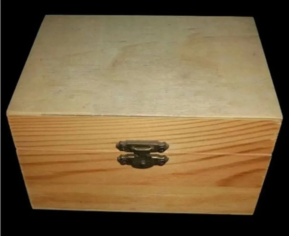 BNIB Iron Punch Set - Image 4