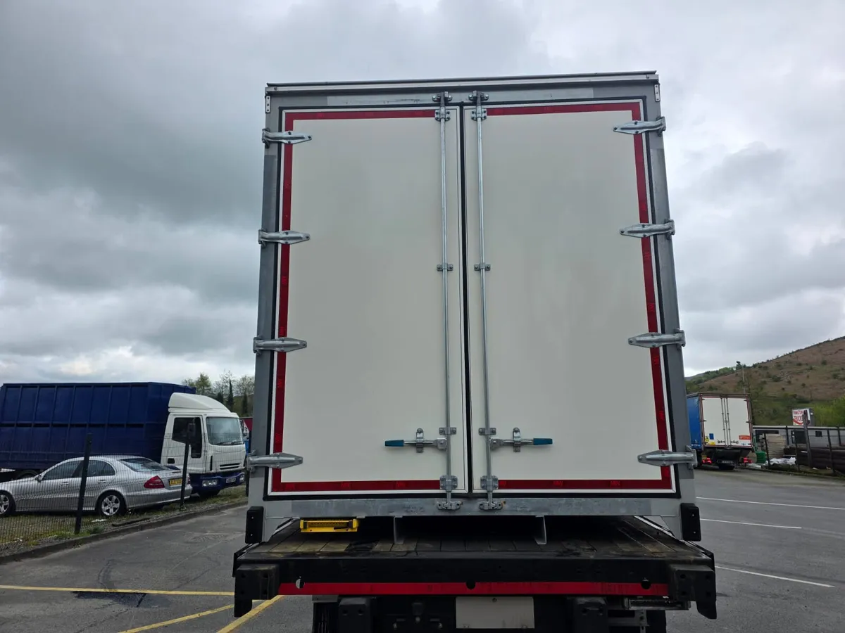 New unused 22ft VBG Curtainsider - Image 3