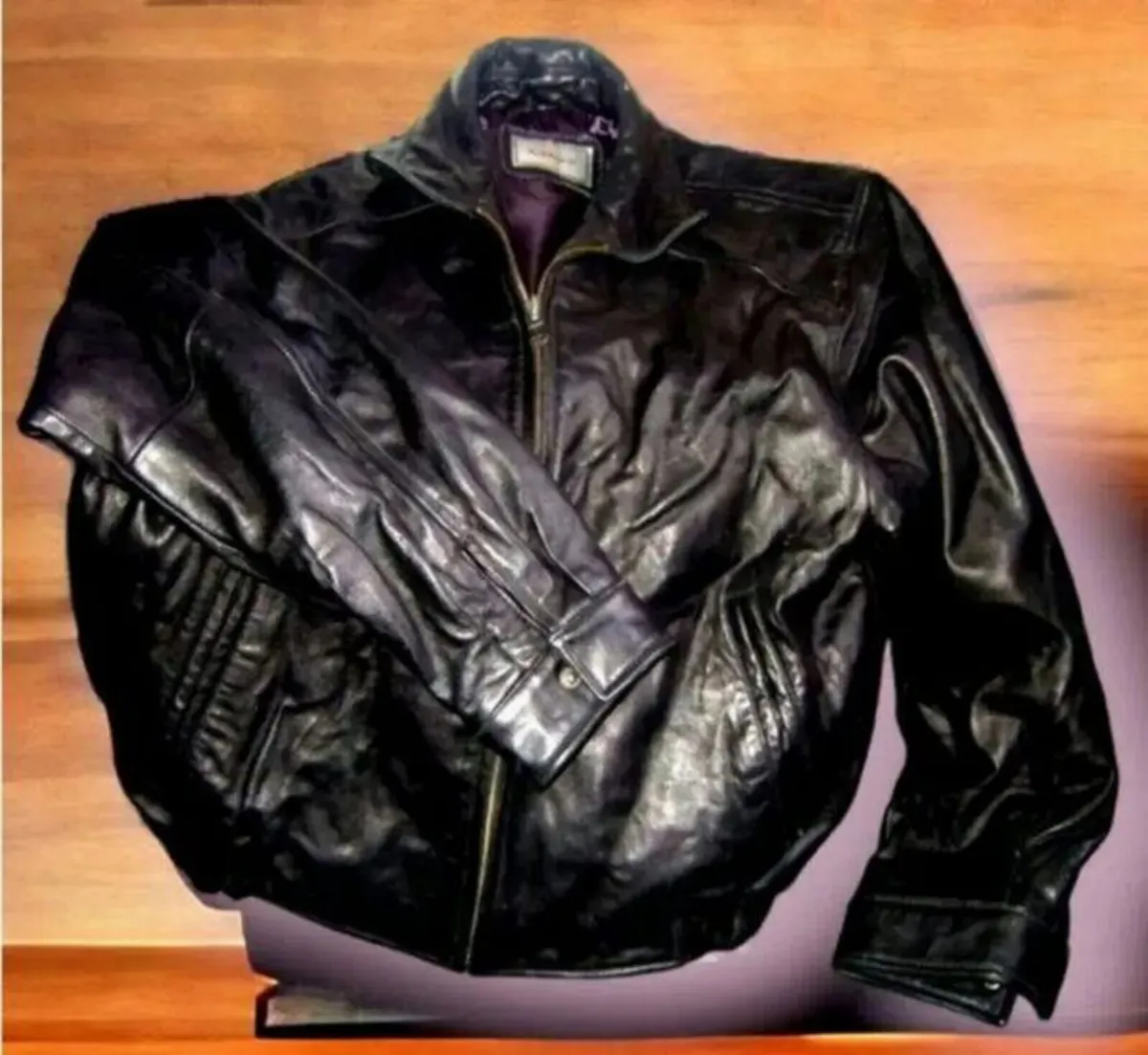 Vintage Leather Jacket M/L - Image 4