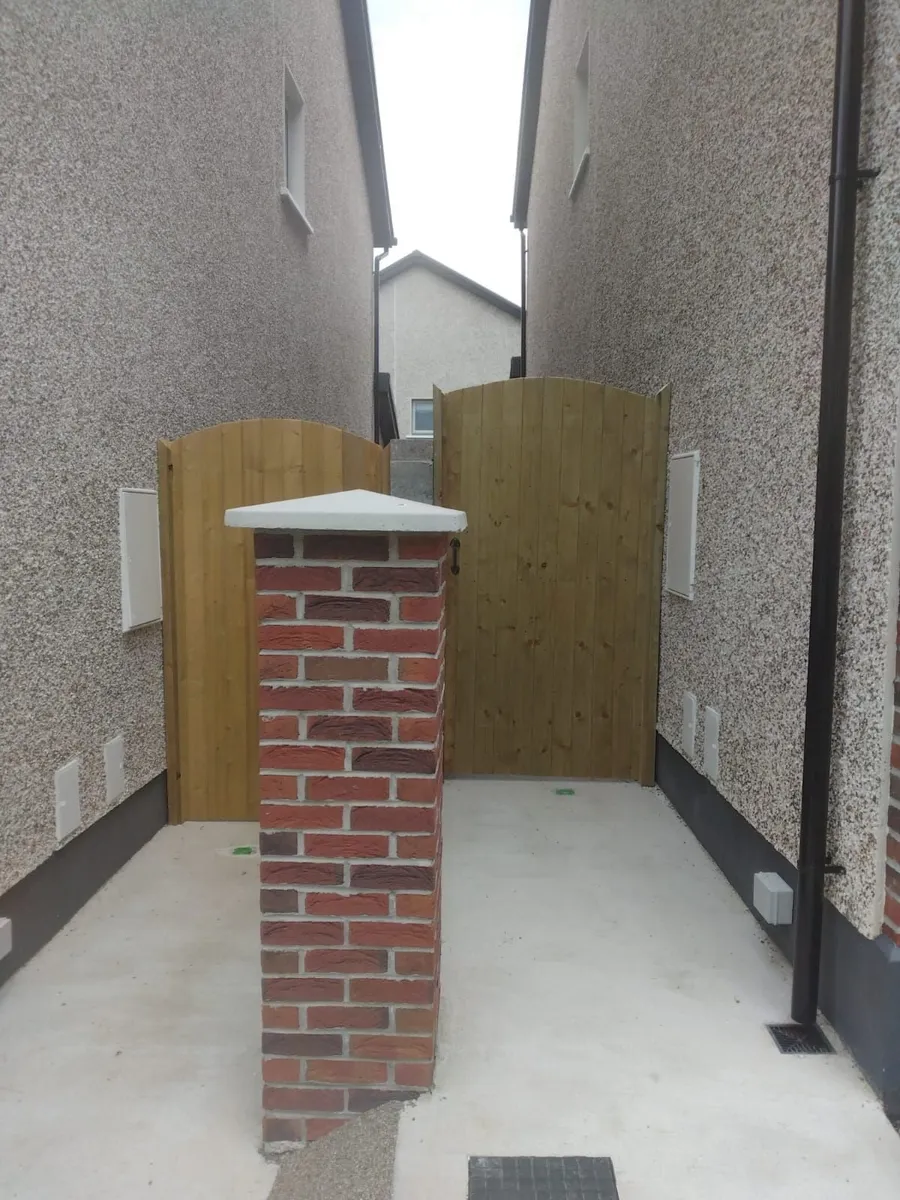 🚪🔥 Transform Your Home with a Premium Side Gate! - Image 2