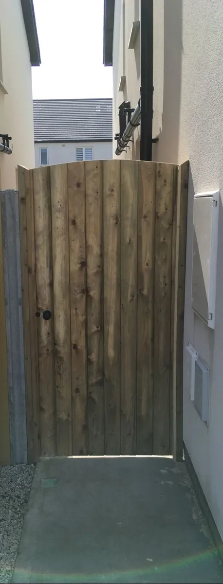 🚪🔥 Transform Your Home with a Premium Side Gate! - Image 3