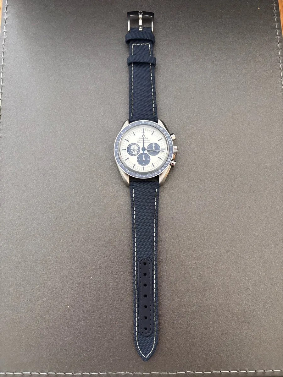 Omega Speedmaster - Silver Snoopy - April 2026 - Image 4