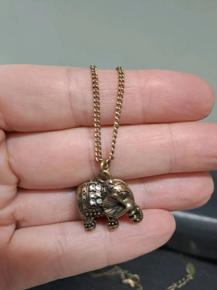 Vintage Style Accessorize Elephant Necklace - Image 1