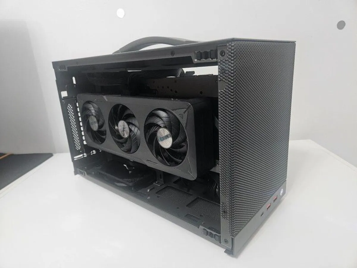 miniITX - AMD Ryzen 7, 32GB ddr5, Nvidia RTX 5060ti, 1tb nvme ssd, 1440p- gaming pc - Brand new! - Image 3