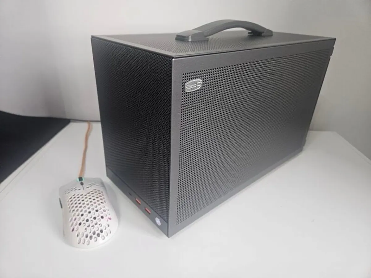 miniITX - AMD Ryzen 7, 32GB ddr5, Nvidia RTX 5060ti, 1tb nvme ssd, 1440p- gaming pc - Brand new! - Image 1