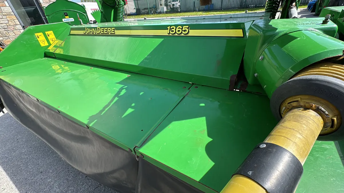 John Deere 1365 - Image 3