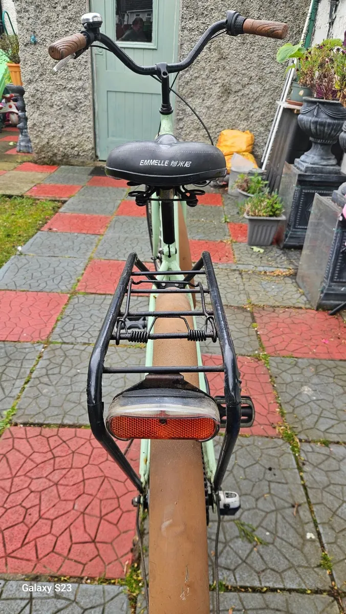 Vintage Bike - Image 1