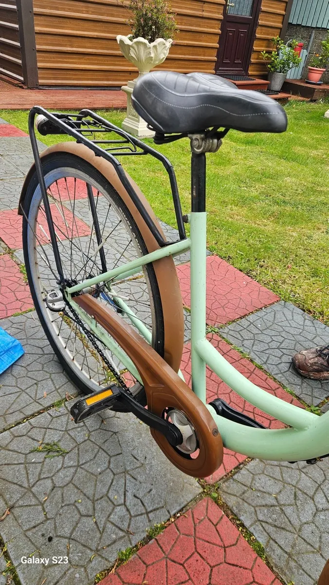 Vintage Bike - Image 3
