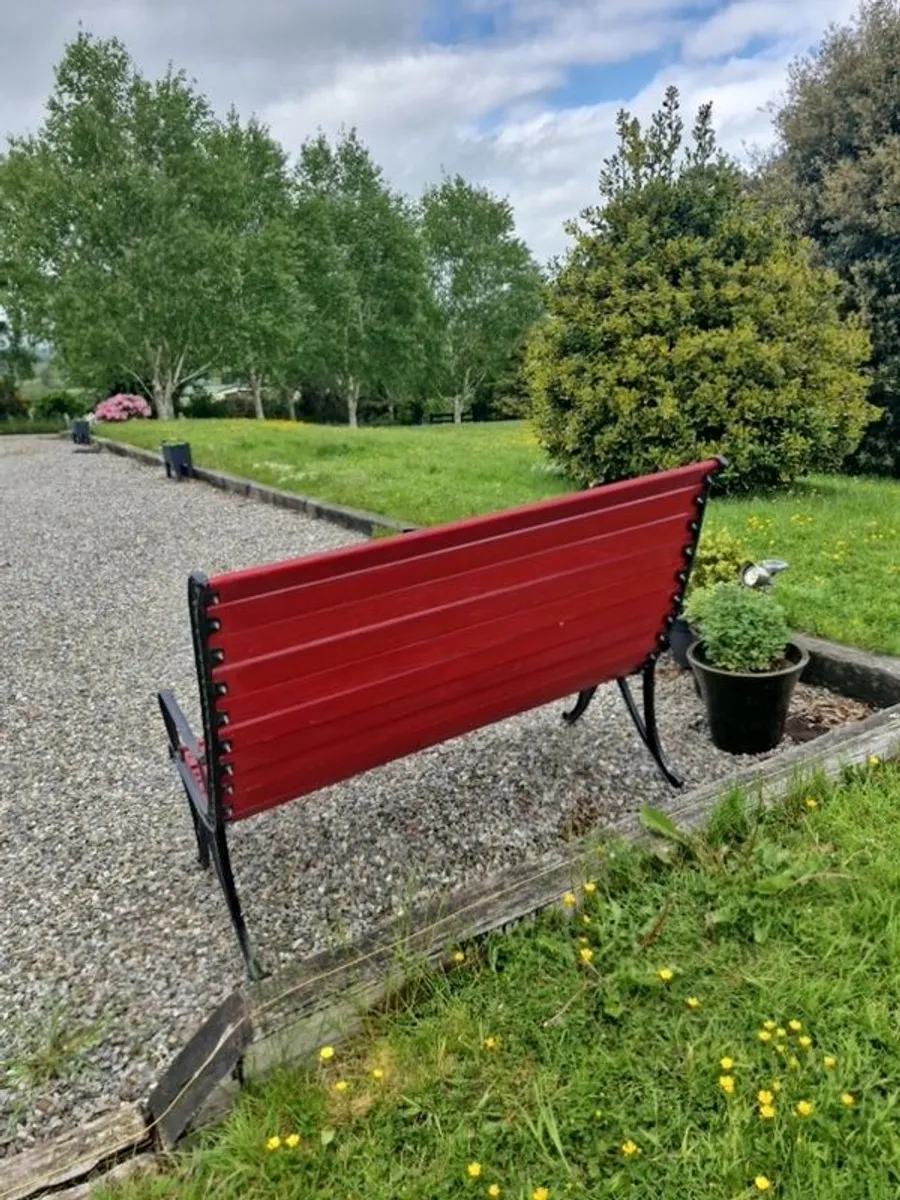 bench - Image 4
