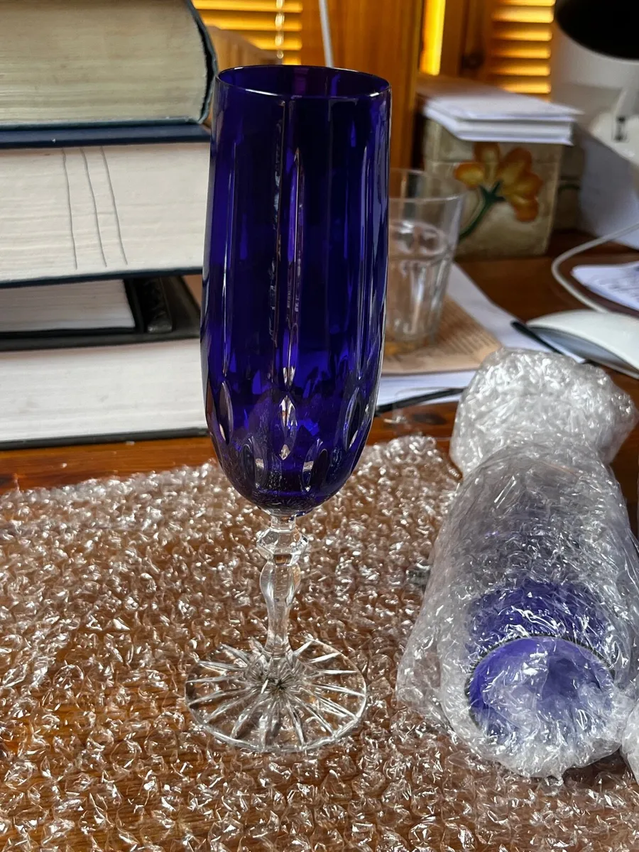 Champagne Glasses x 6 - Image 2