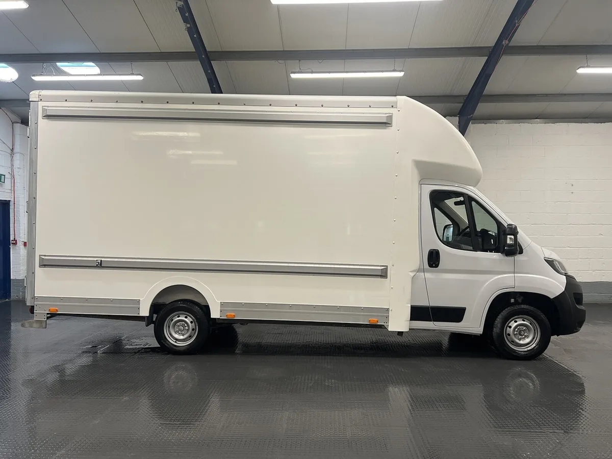 2021 Peugeot Boxer Low Loader Van - Image 1