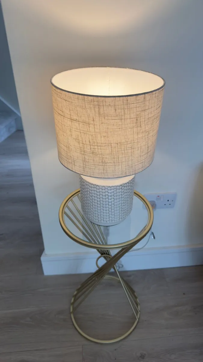 Tara Lane Ceramic Textured Lamp - Image 2