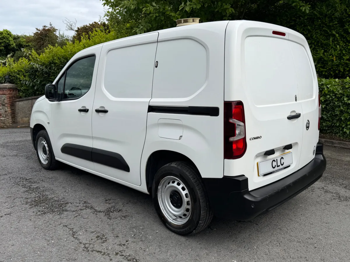 Vauxhall Combo 2021 - Image 3