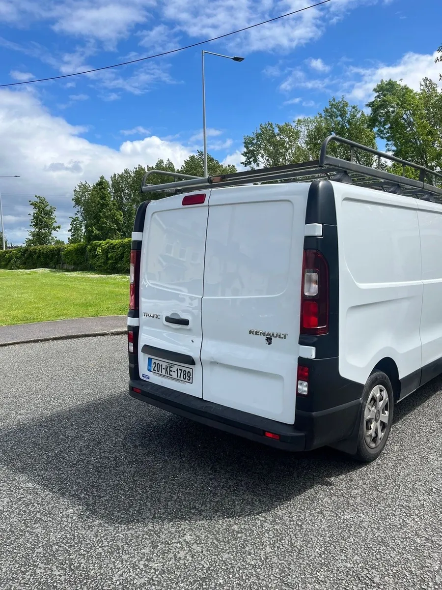 Renault Trafic 2020 - Image 2