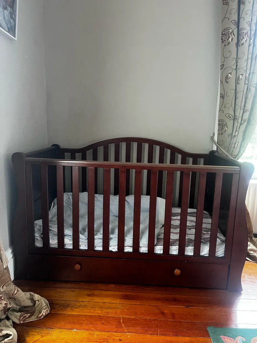 Cot bed - Image 2