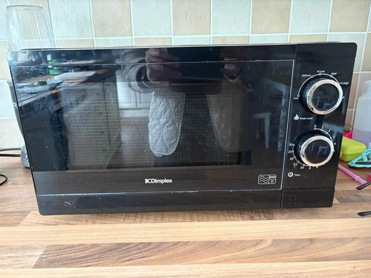 microwave - Image 1