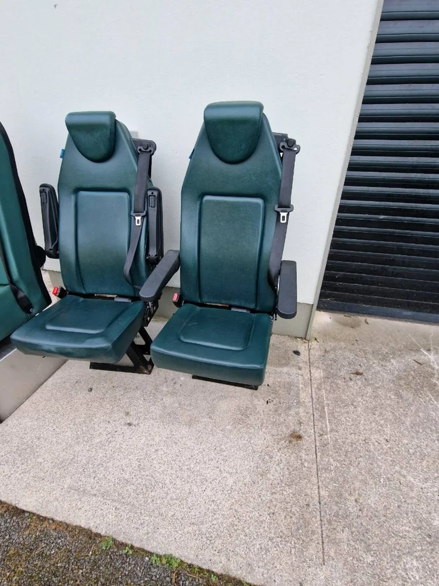 Ambulance seats - Image 4