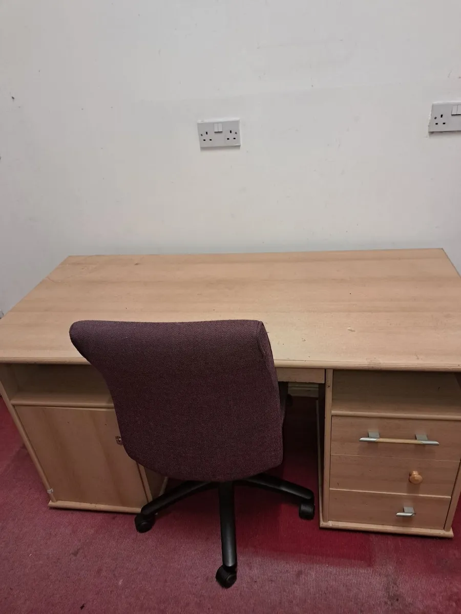 desk & office chair - Image 2