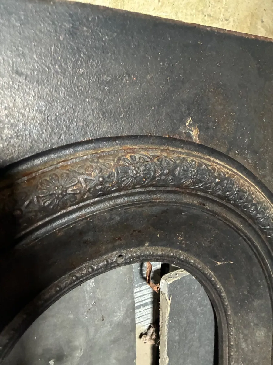 Cast iron Fireplace insert - Image 2