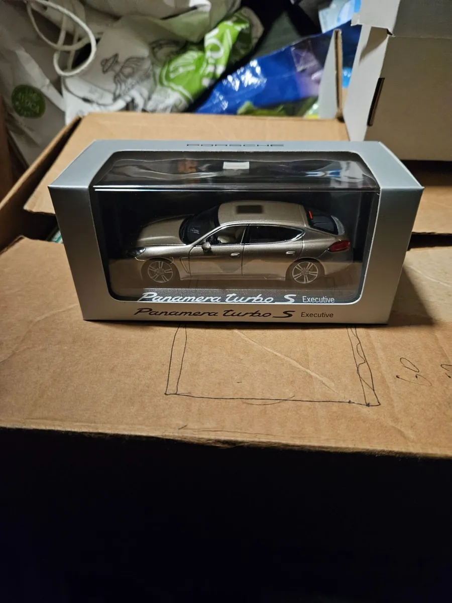 Corgi Pauls Model Art Porsche - Image 1