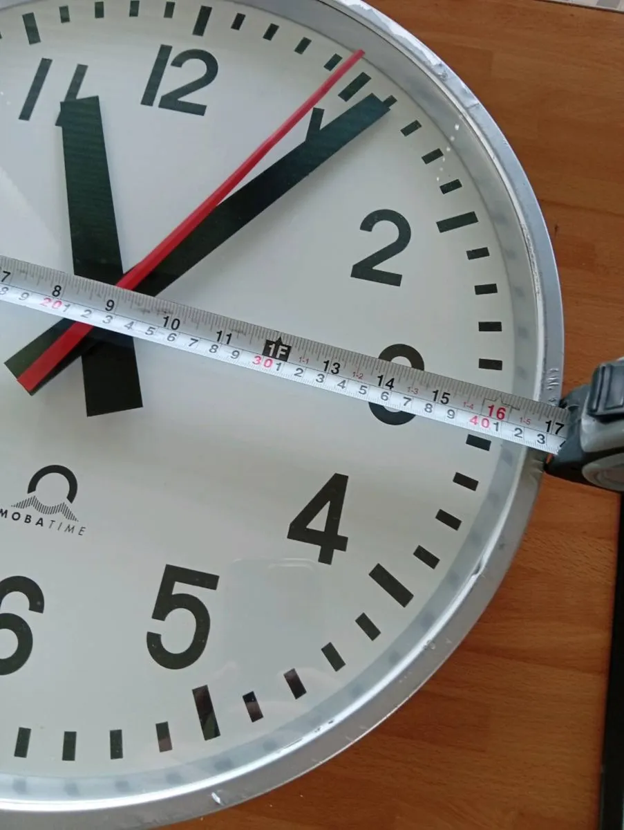 Mobatime clock - Image 2