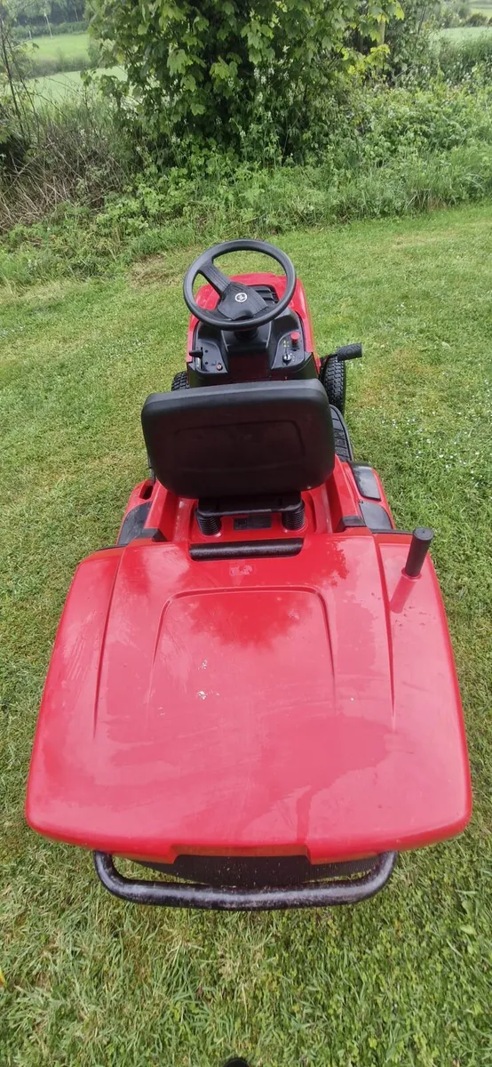 Castlegarden ride on mower 2015 Delivery available - Image 3