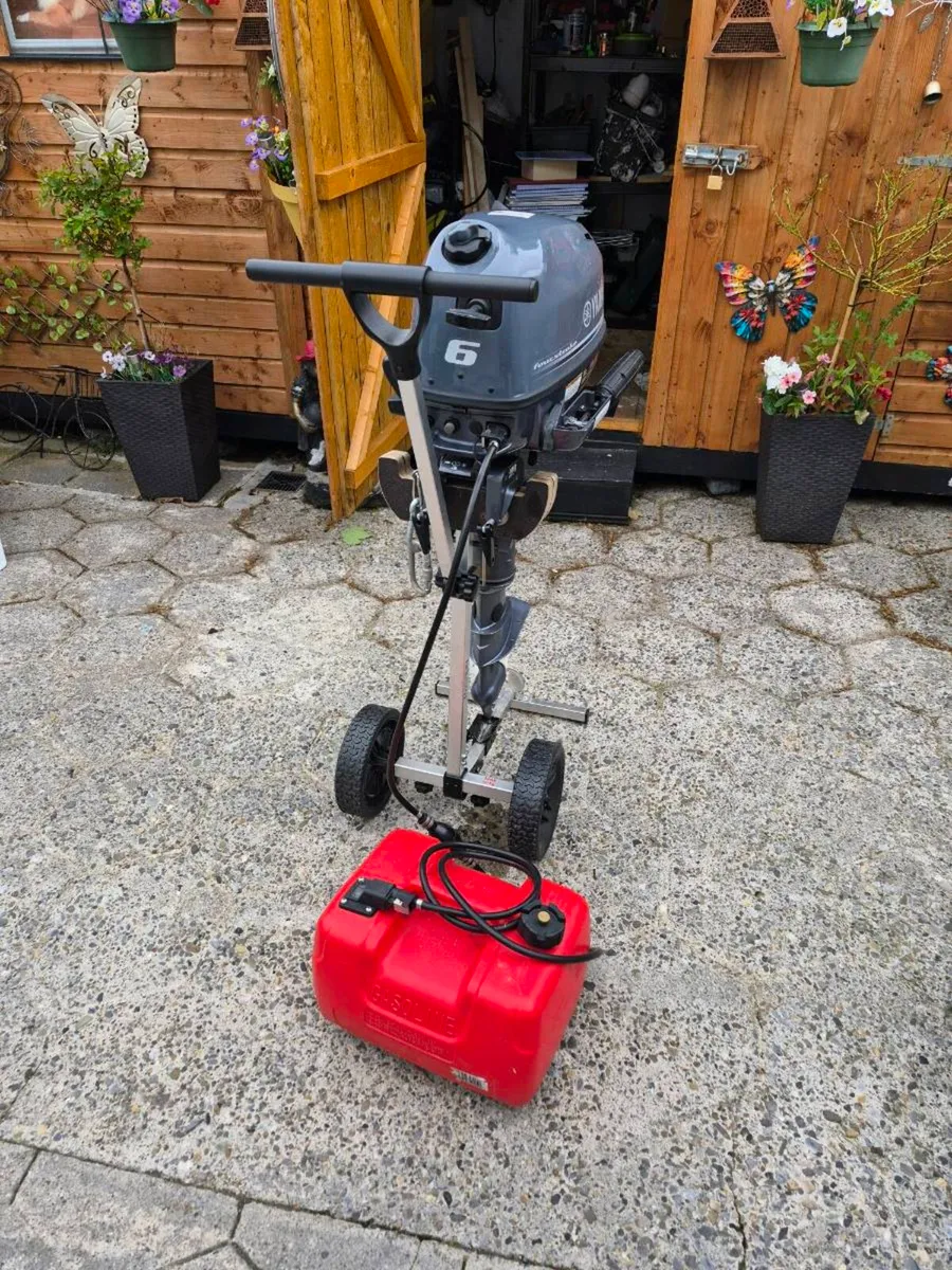 Yamaha 6hp outboard - Image 4