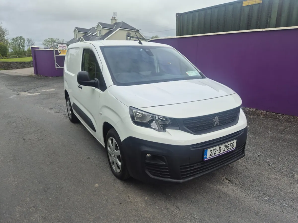 Peugeot Partner PROFESSIONAL PLUS 1.5 BLUE HDI - Image 3