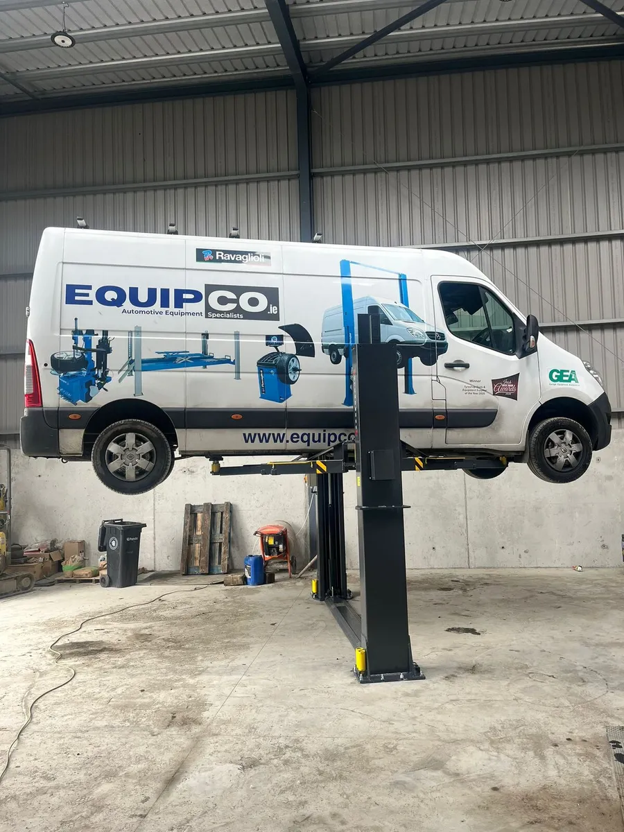 2 post lift 5500kg - Image 1