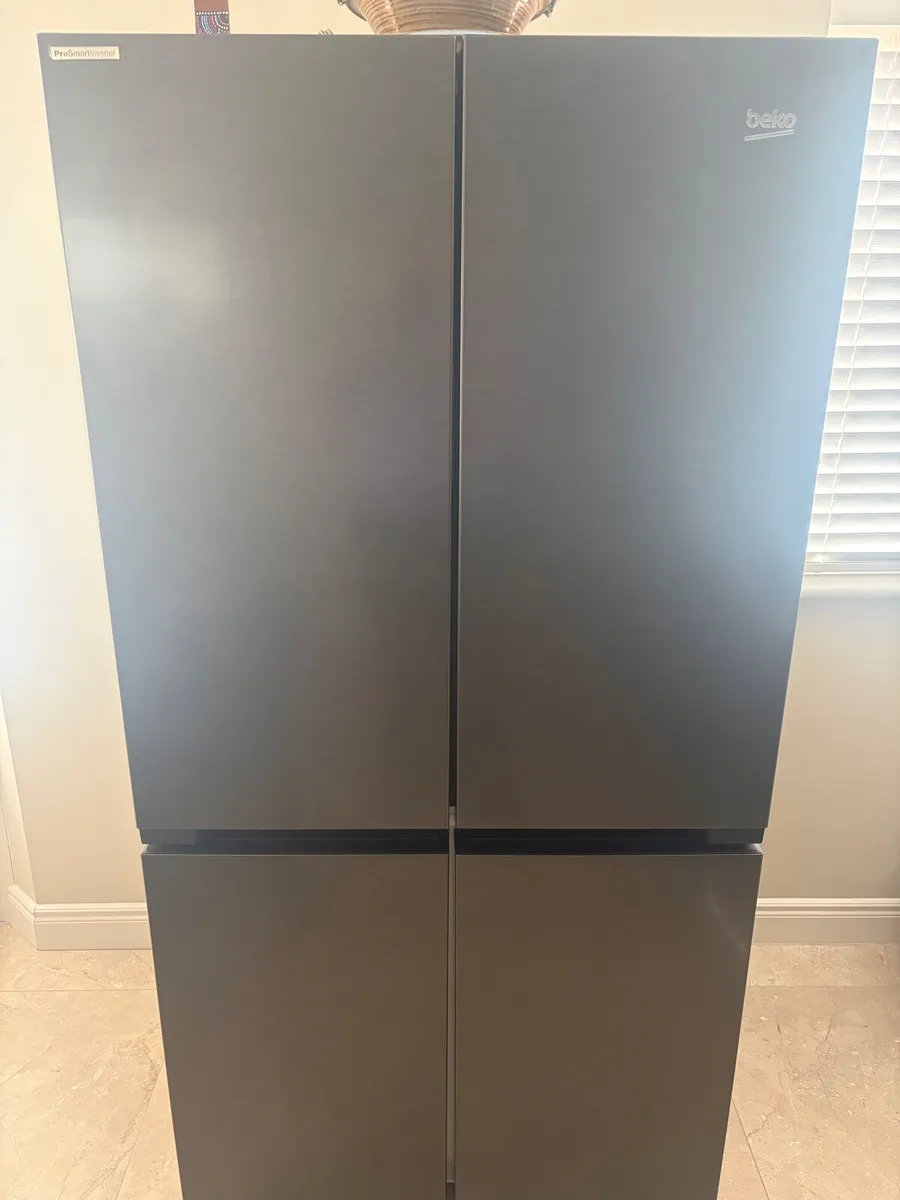 Fridge freezer - Image 1