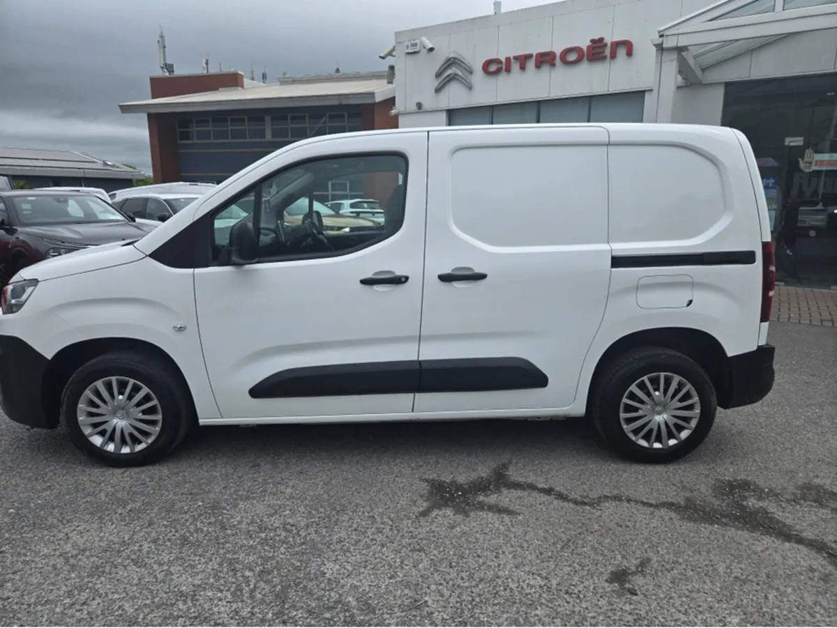 Citroen Berlingo ENT BLUEHDI 75 MWB 65 650KG 3DR - Image 2
