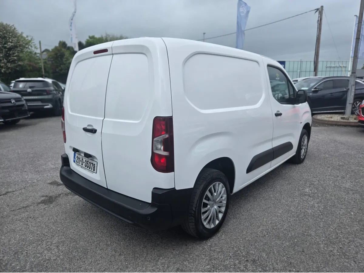 Citroen Berlingo ENT BLUEHDI 75 MWB 65 650KG 3DR - Image 3
