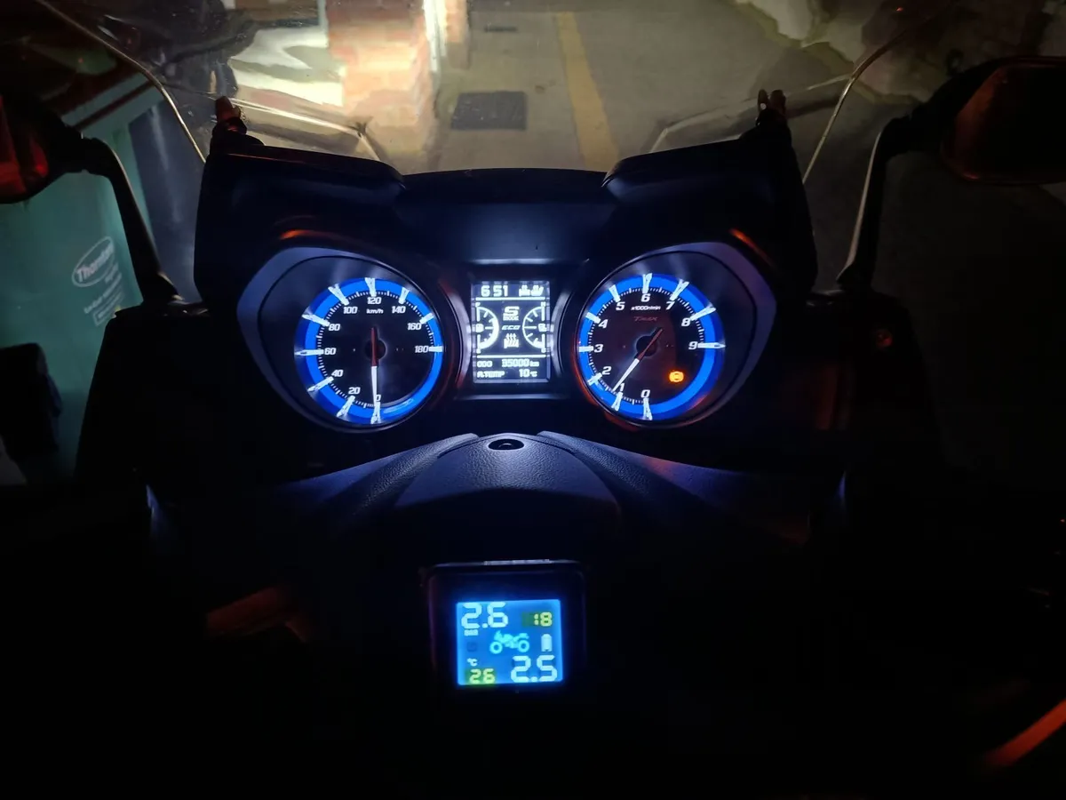 YAMAHA T-Max TechMax 560 (2021) Top Spec - Image 1