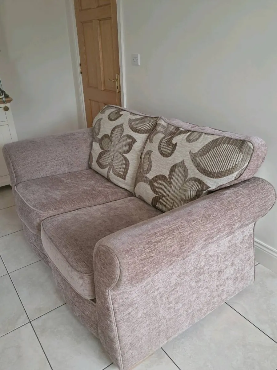 2 seater couch - Image 2