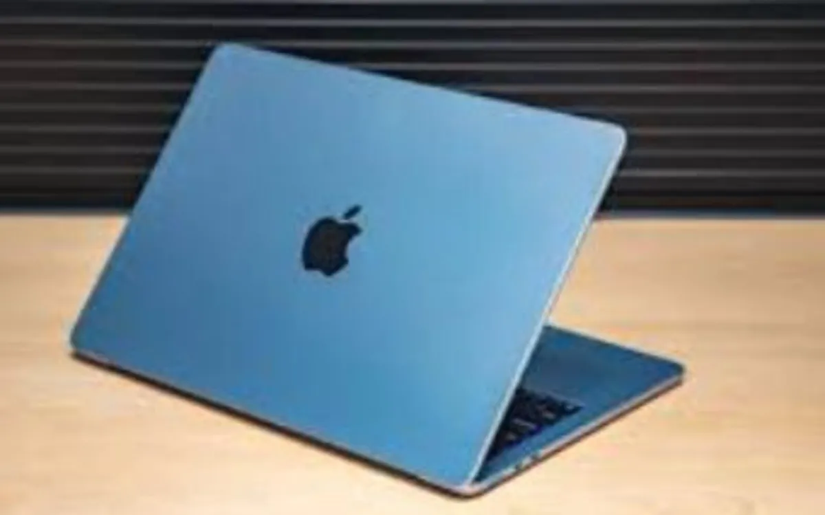 AS NEW: Apple MacBook Air M4 (2025) – 16GB RAM / 2 - Image 1