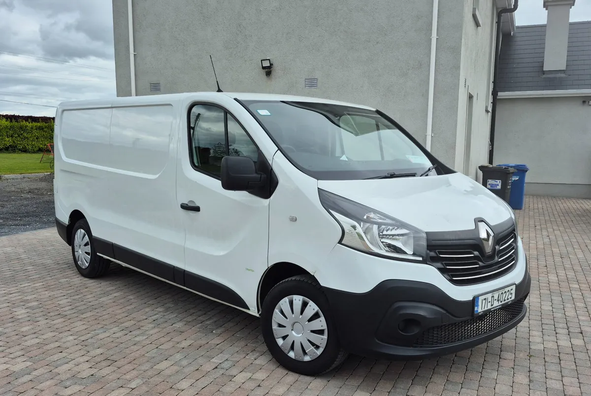 2017 Renault Trafic LWB - Image 2