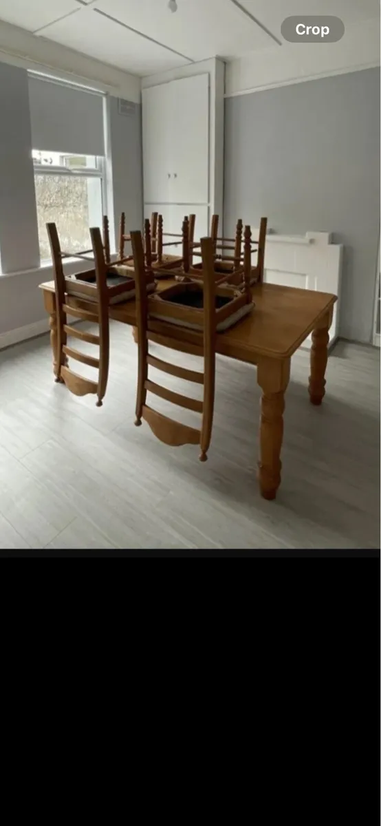 Kitchen table and 4 chairs