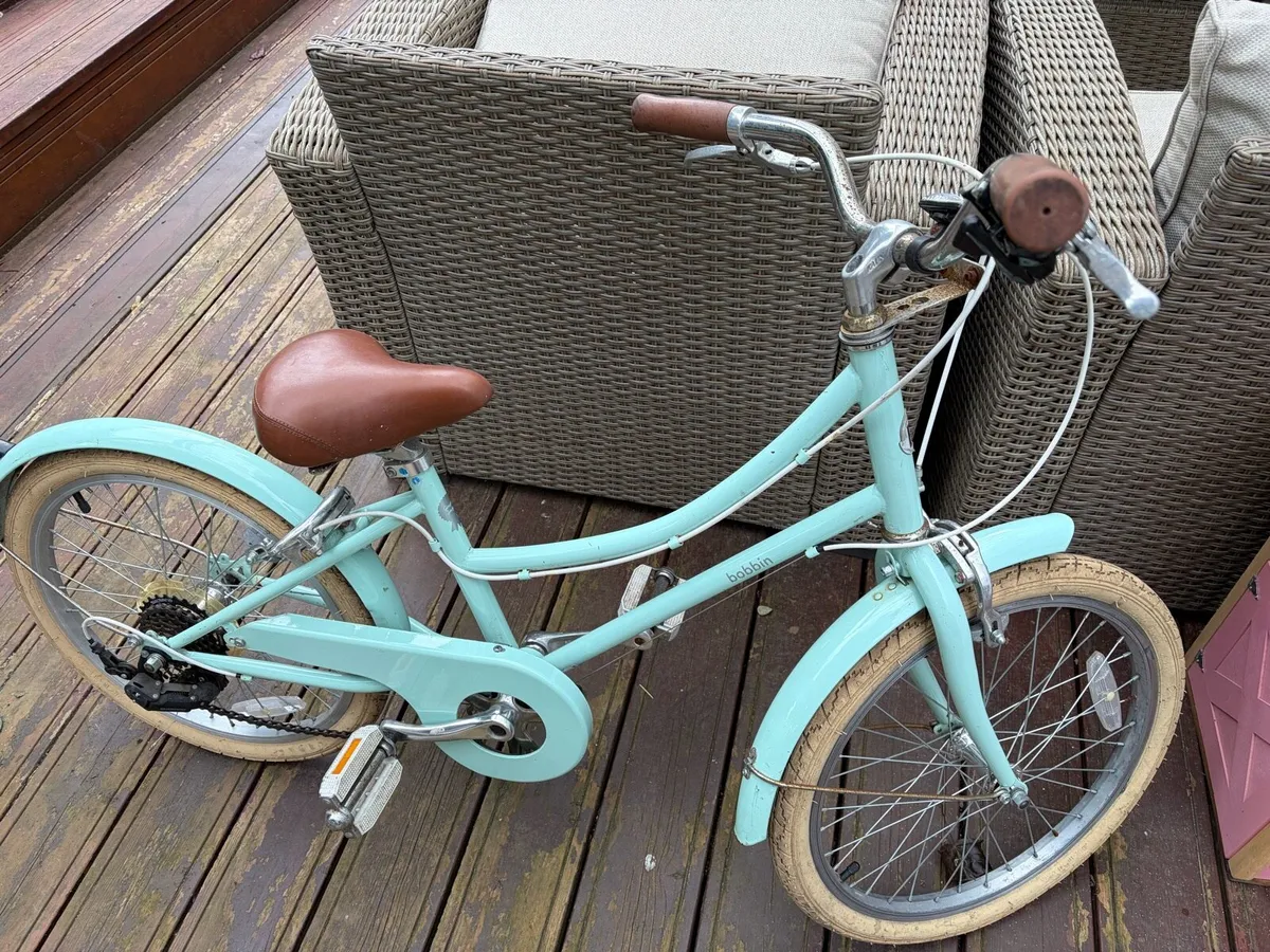 Pretty Aqua Green Bobbin Girls bike - Image 1