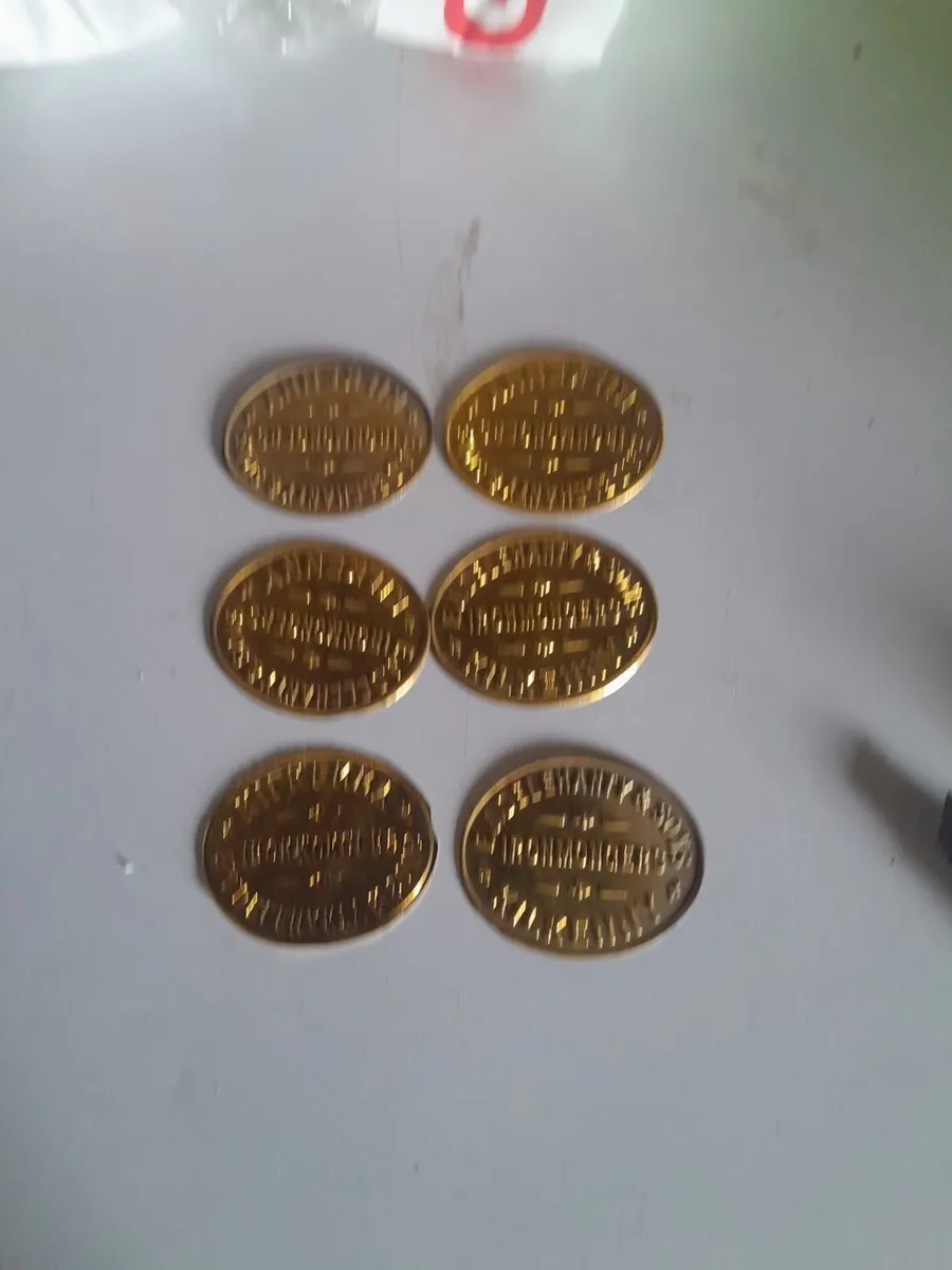 Six small brass  name plates - Image 2