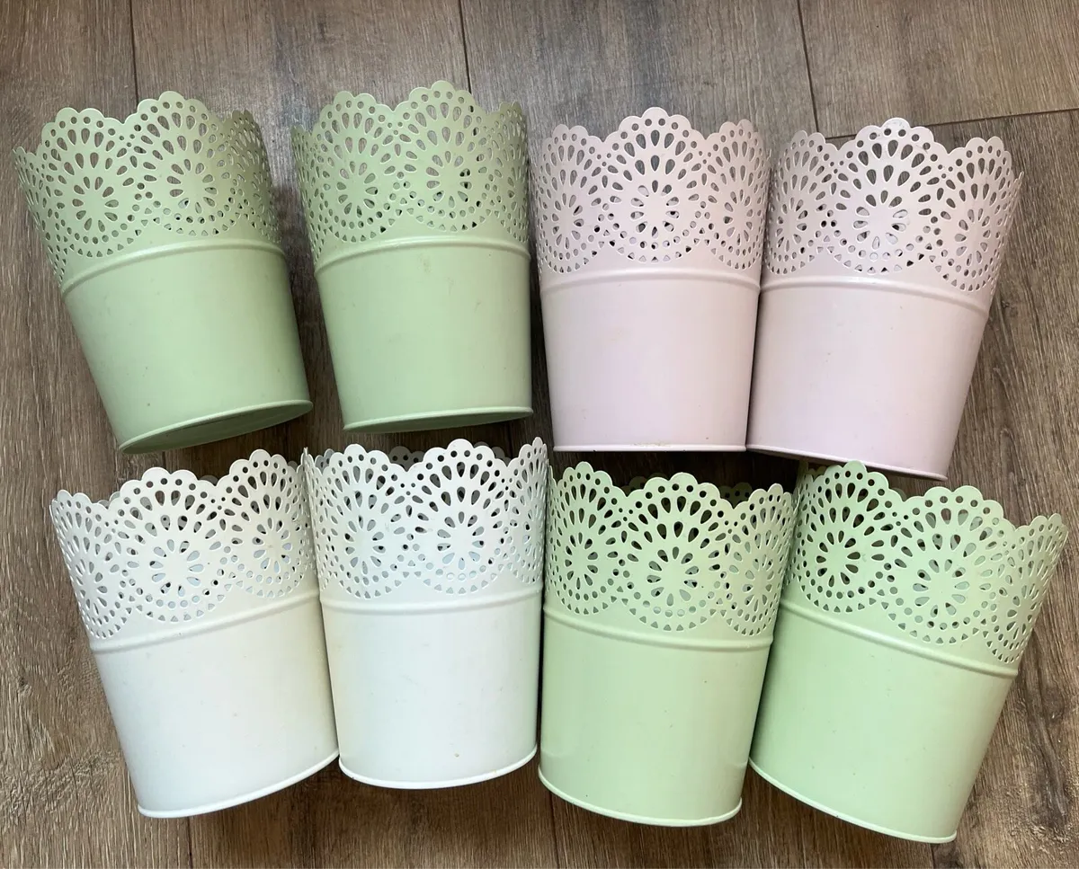 8 metal pots for plants - Image 1