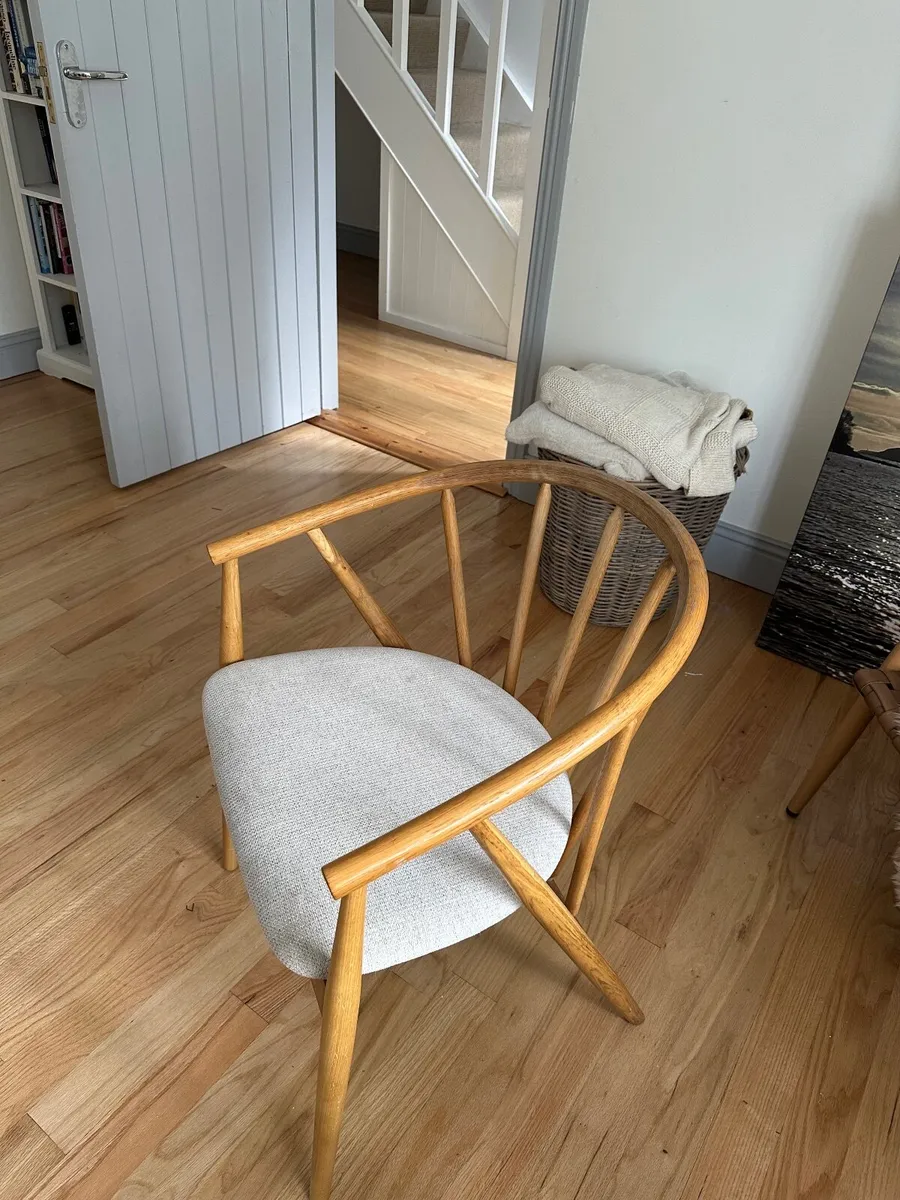 4 chairs