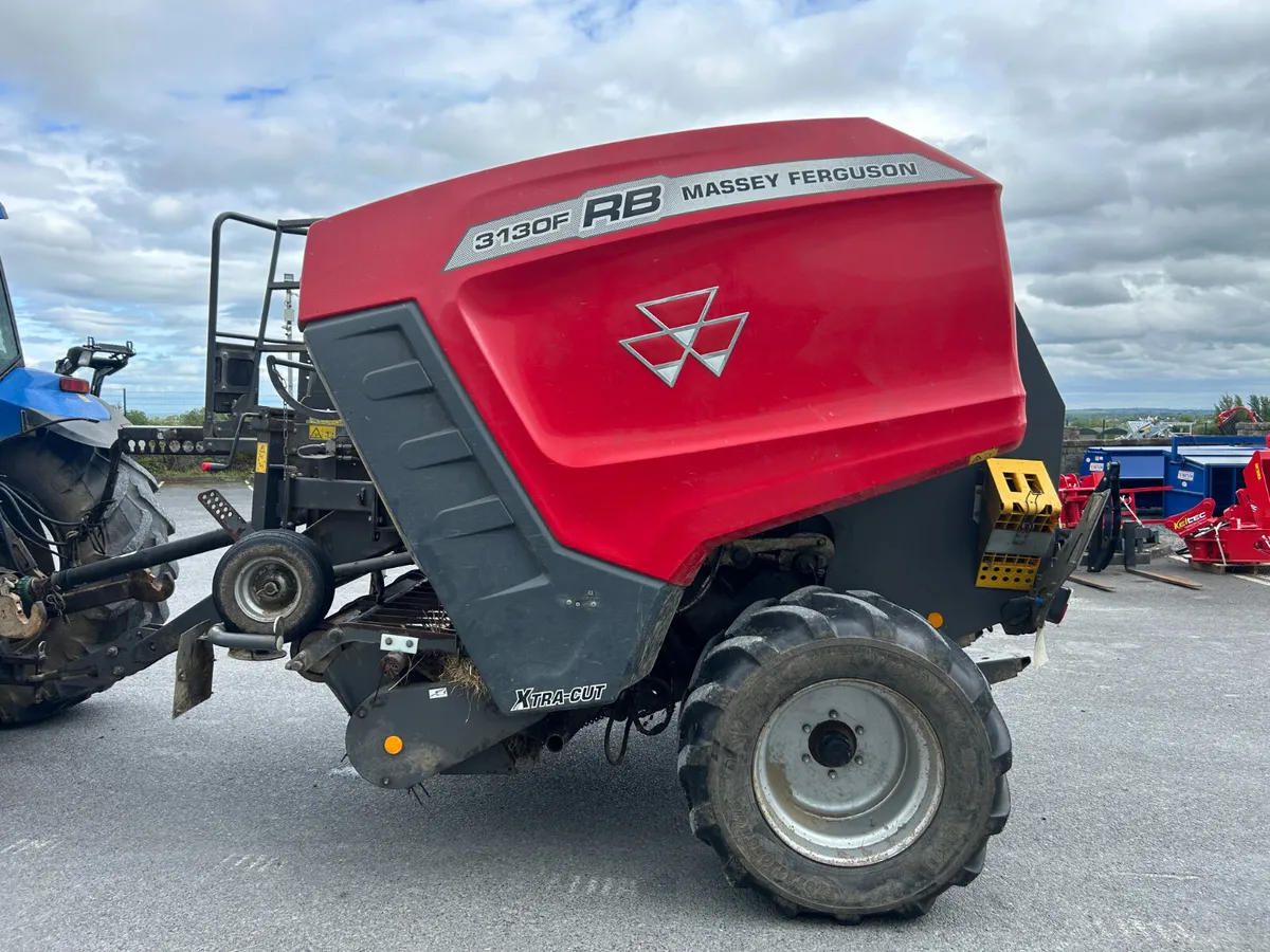 Massey Ferguson RB3130F Extracut - Image 3