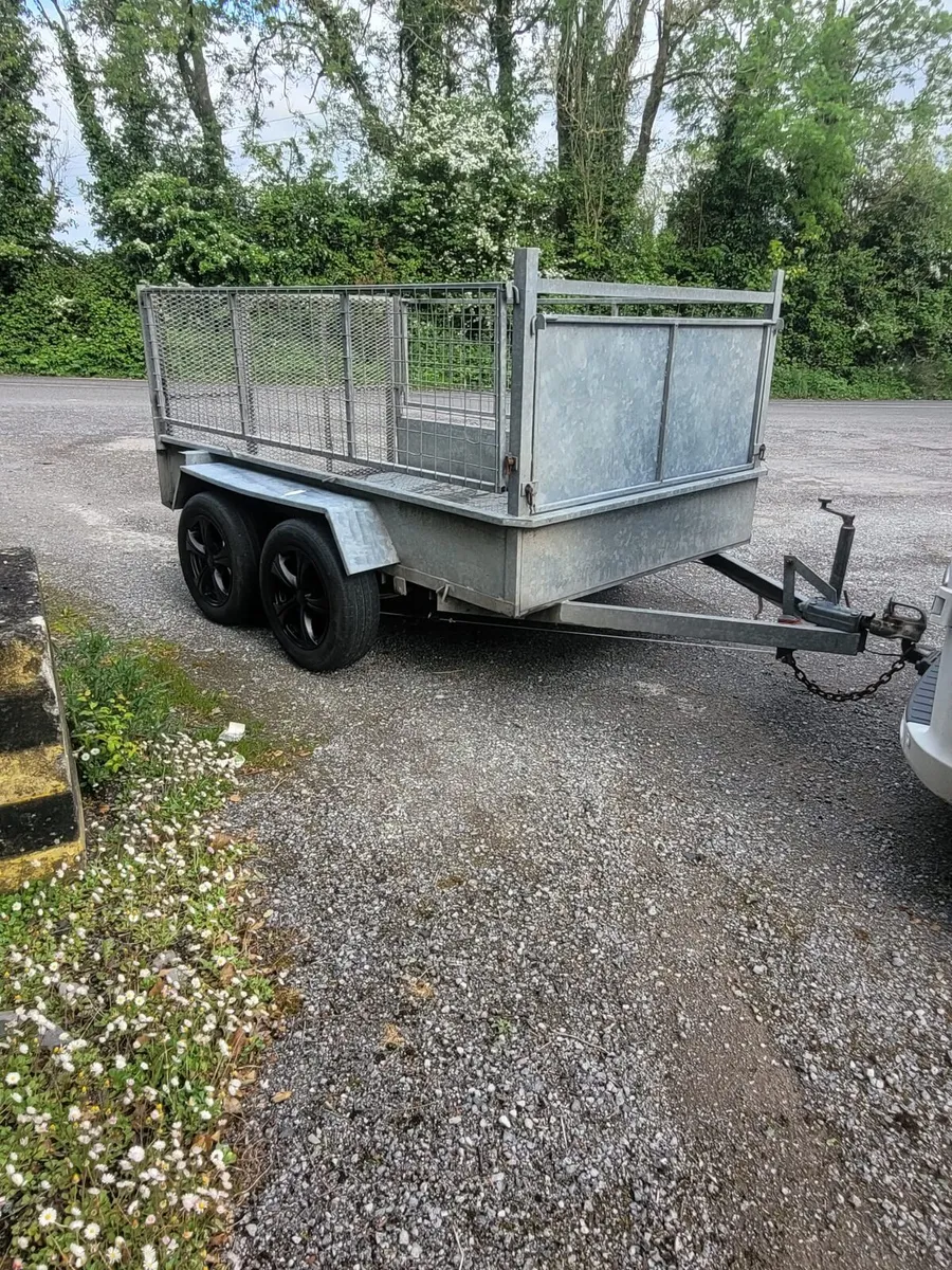 8x5 factory made trailer with creels - Image 1